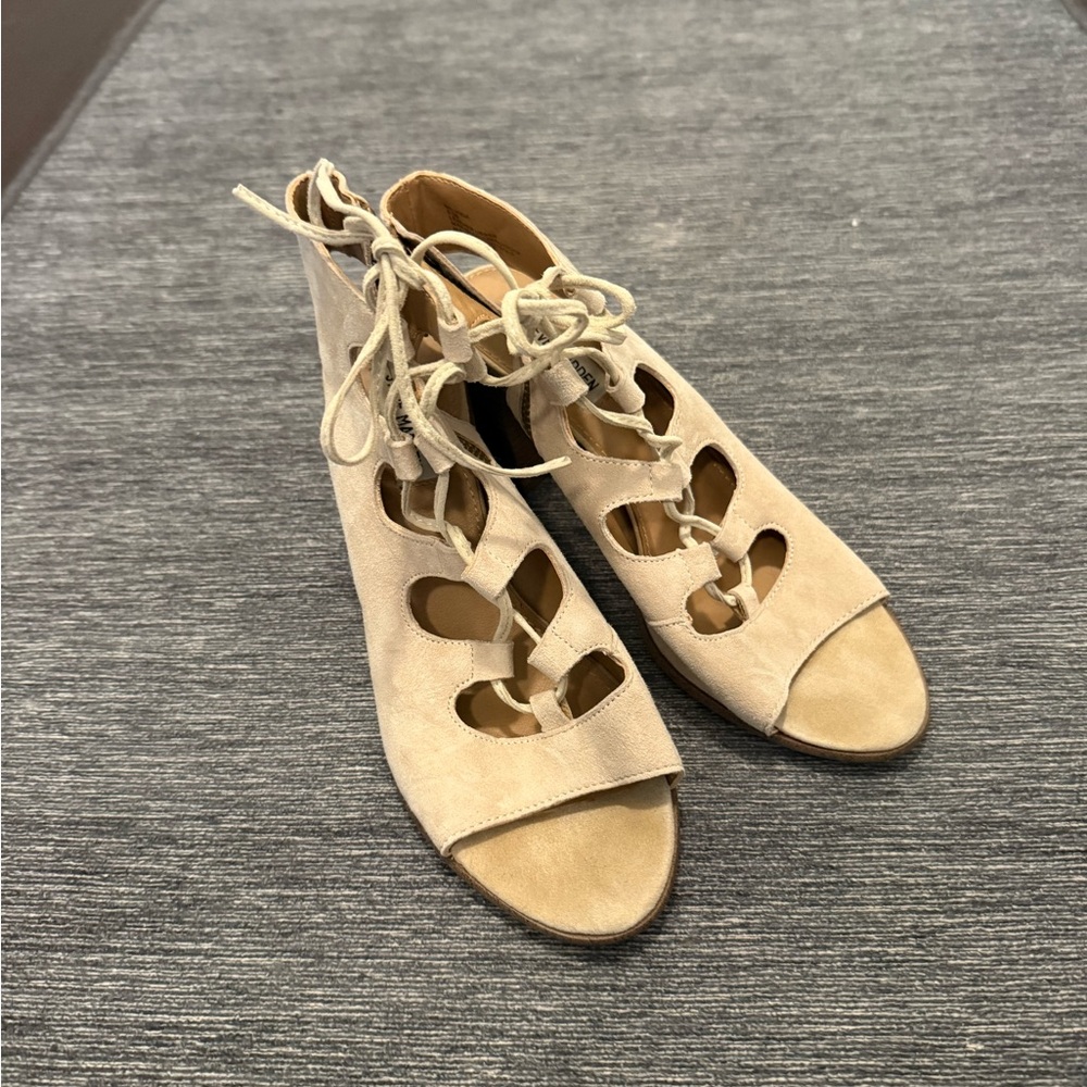 Steve Madden Nilunda Cream Lace-Up Sandals Size 8.5
